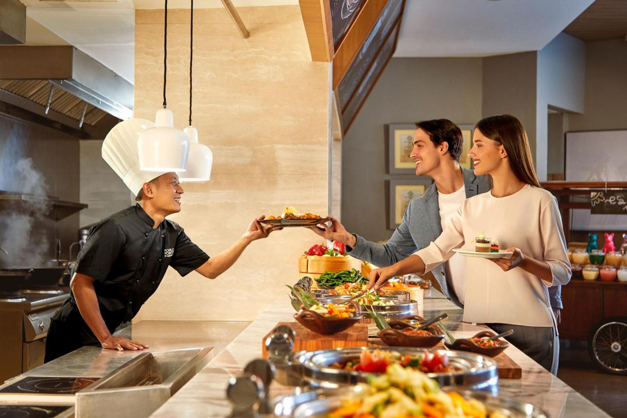 Four Points By Sheraton Surabaya, Tunjungan Plaza 4* Sorabaya